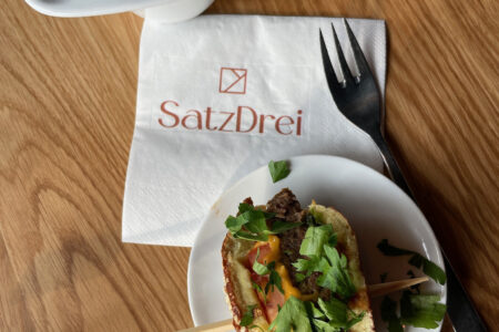 Restaurant Geschenk Gutschein SatzDrei in 